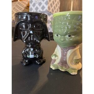 Dath Vader and a Yoda mug set